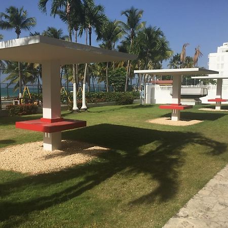 Marbella Del Caribe Beachfront San Juan Exterior foto