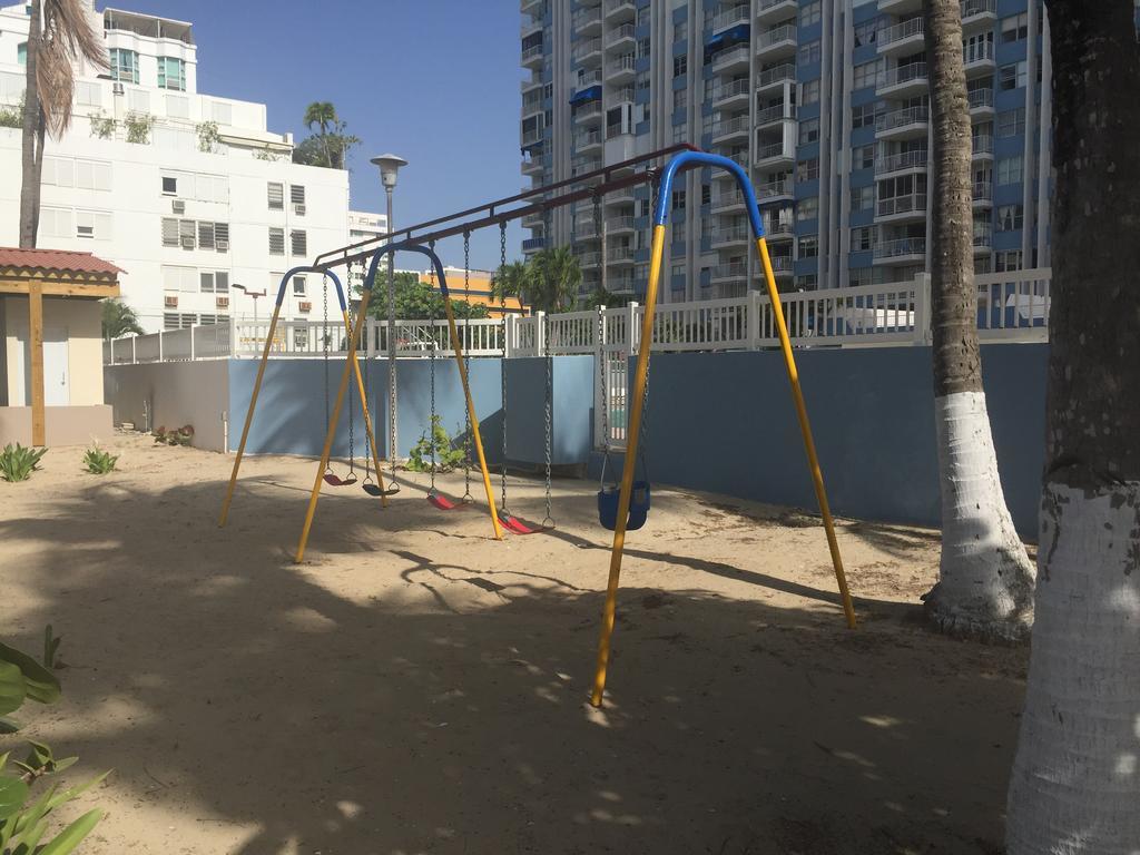 Marbella Del Caribe Beachfront San Juan Exterior foto