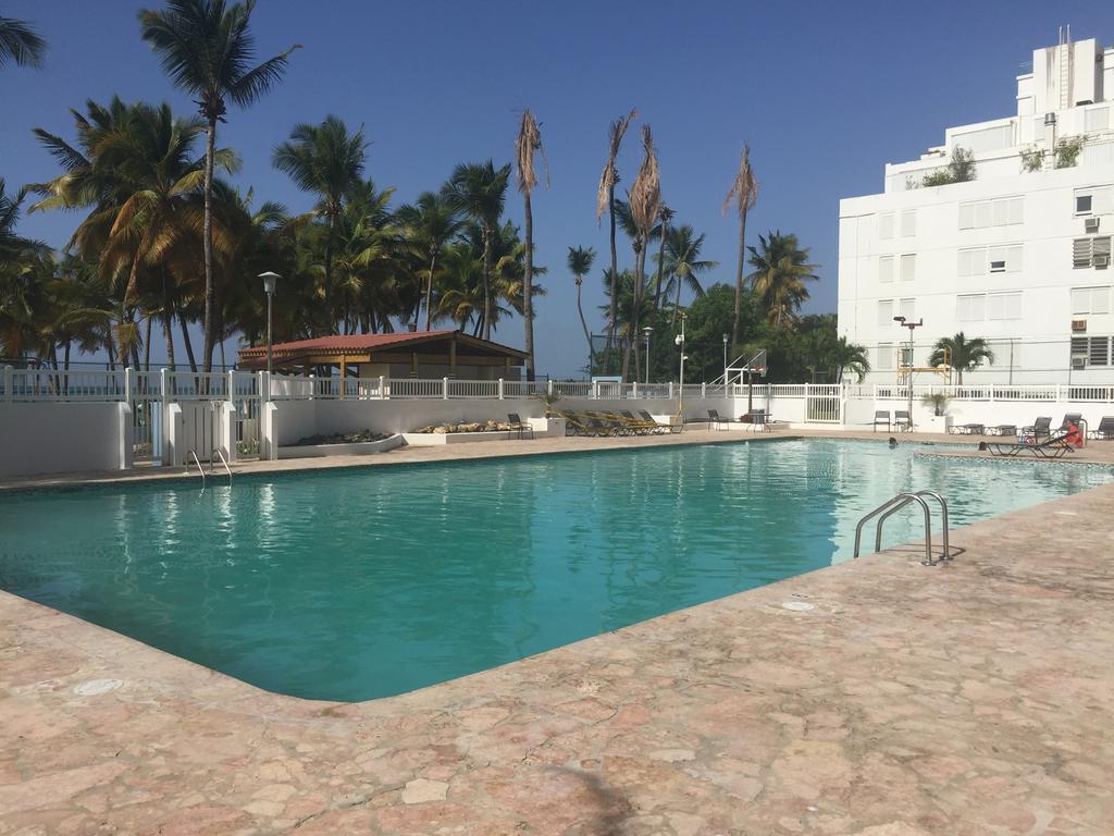 Marbella Del Caribe Beachfront San Juan Exterior foto